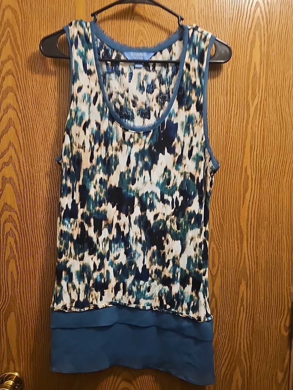 Simply Vera tank top